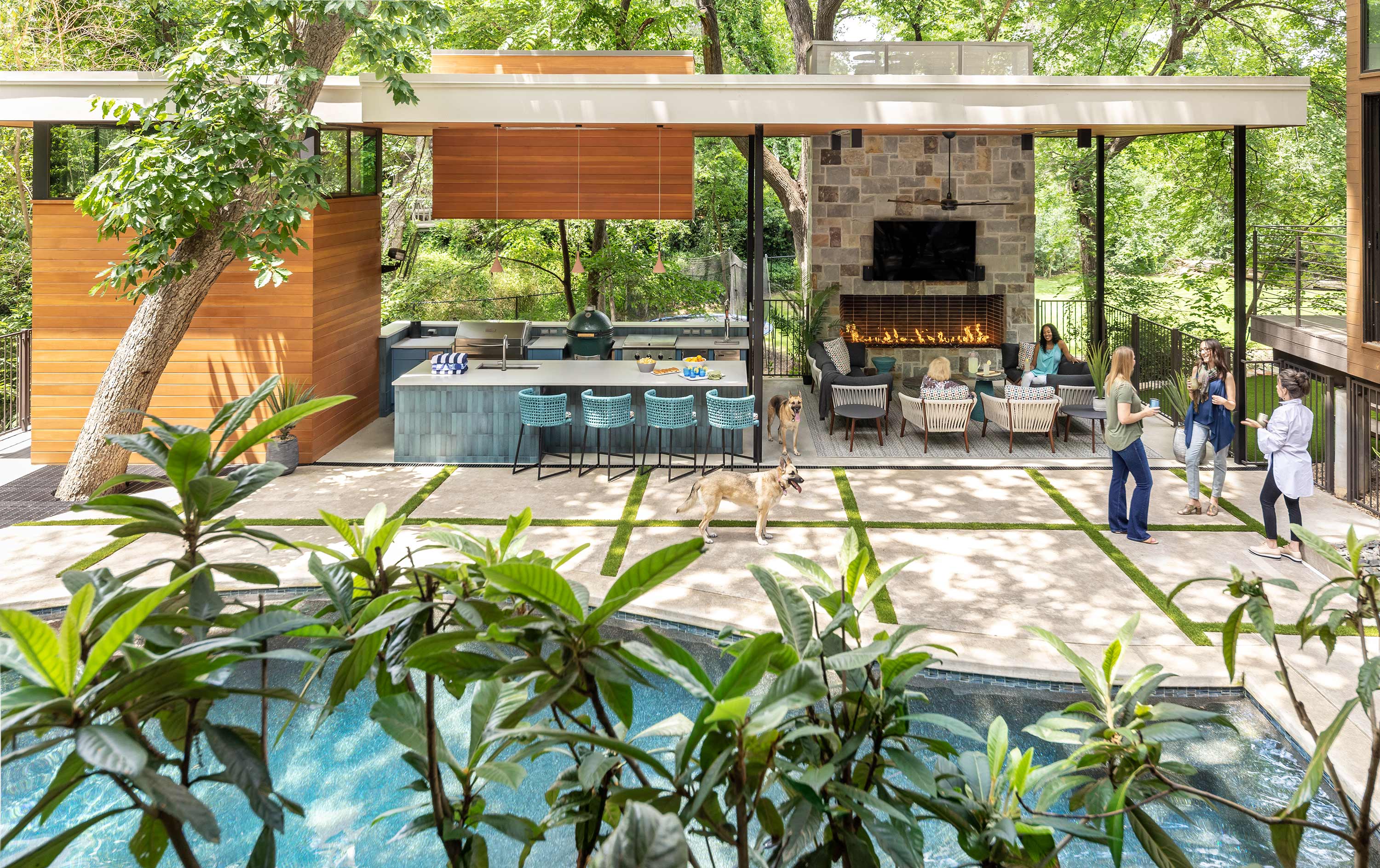 Terri Glanger Interiors PhotographerI  Outdoor swimming pool oasis bySmith and Ragsdale designer Dallas, Texas 